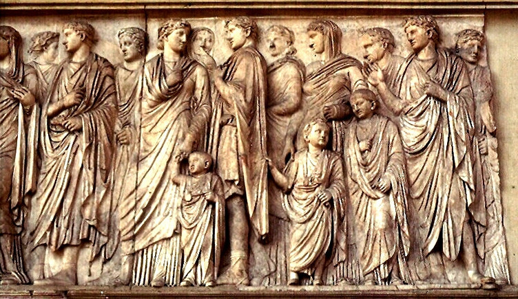 <b>Один из рельефов римского алтаря Мира – Аra Pacis, воздвигнутого императором Августом. В священной процессии, как видим, всегда
участвуют дети</b>
