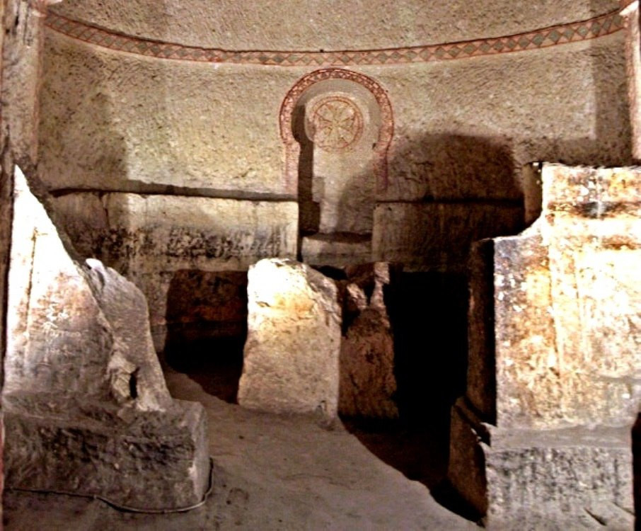 <b>Ниша в алтарной апсиде церкви Новой «Токалы килисе», 11 в., Каппадокия, Гереме</b>