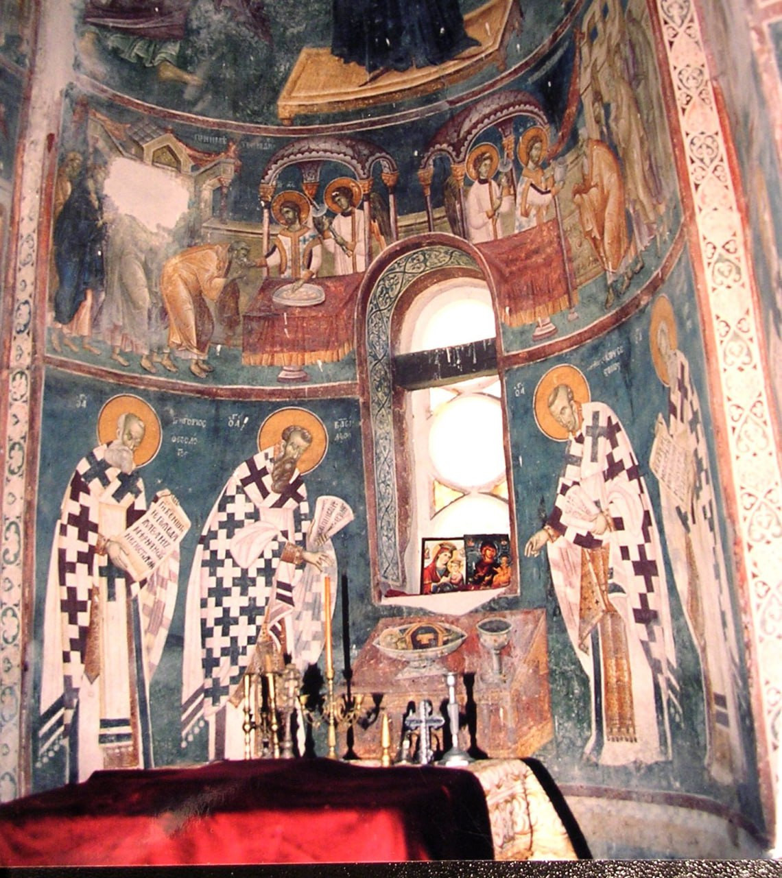 <b>Церковь св. Никиты, Чучер, Македония (до 1316 г.). Художник Михаил Астрапа.</b> <b>Композиция «Служба святых отцов».</b>