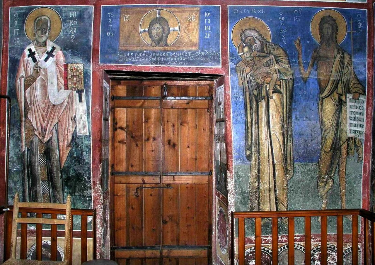 <b>Сретение в храме Панагии Аракиотиссы в Лагудере на Кипре (роспись 12 в.)</b>