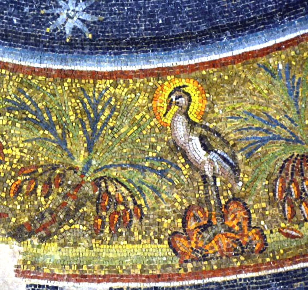 <b>Мозаика в куполе баптистерия св. Иоанна Крестителя в Неаполе. Птица Феникс на горке в райском саду посреди финиковых
пальм.</b>