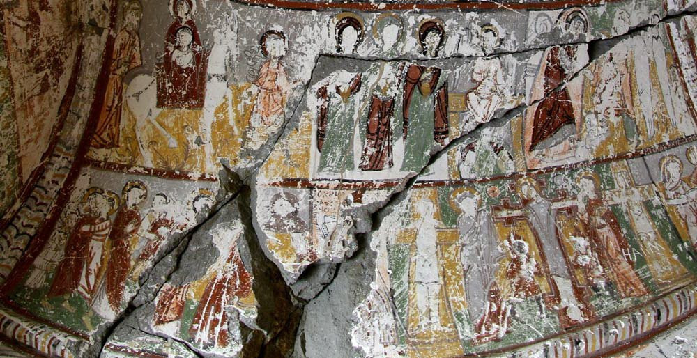 <b>«Бегство в Египет», «Воскресение» и «Сошествие во ад». Церковь</b> <b>«Пюренли Сэки», 10 в.</b>